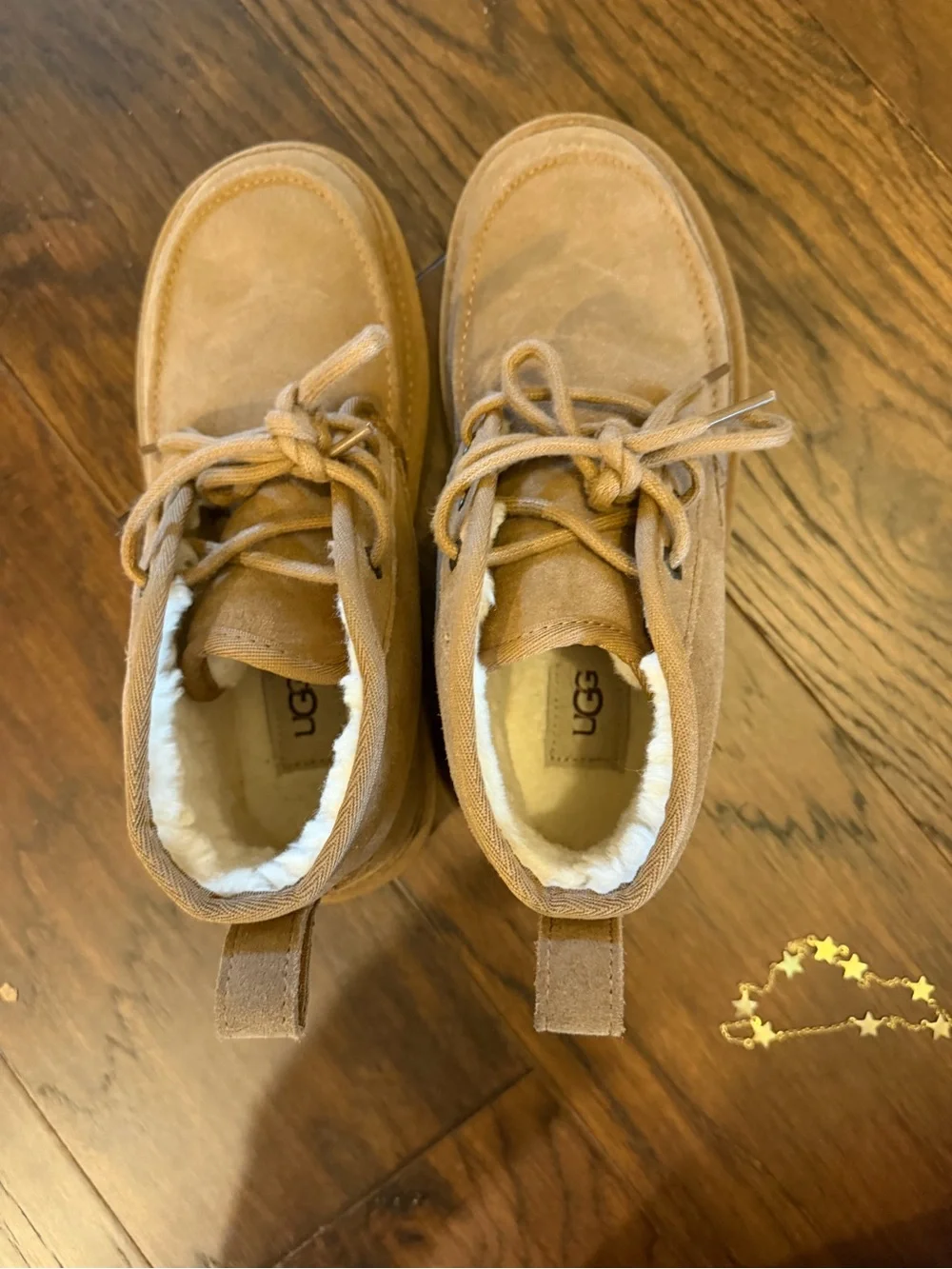 UGG Kids Chestnut Suede Lace-Up Shearling Boots